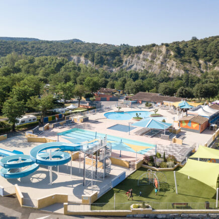 Camping La Plage Fleurie Ardeche Vallon Pont d'Arc 5 étoiles